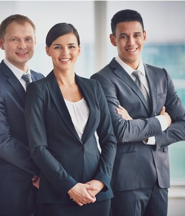 executives-with-big-smile